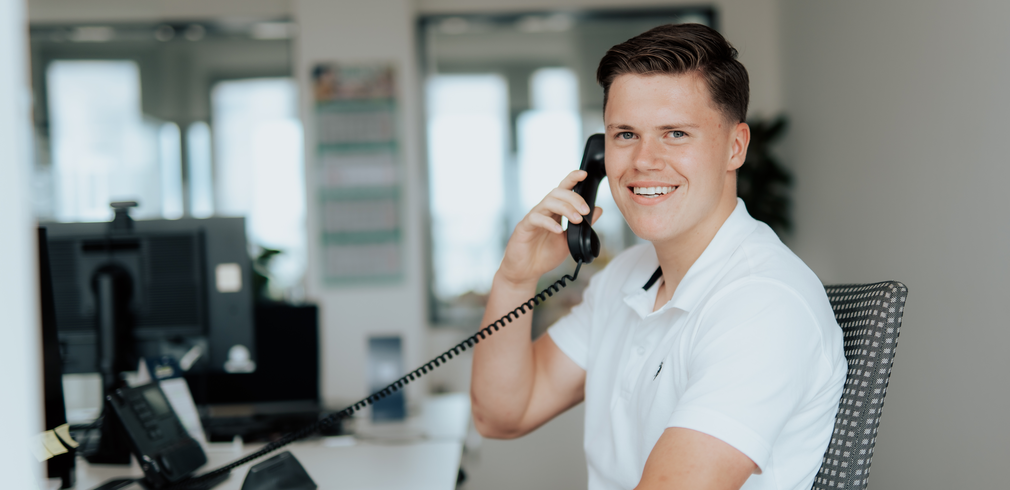 Schmuckbild - Azubis Kaufleute für Büromanagement 