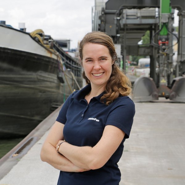 Portrait - Leiterin Hafen Hamm - Henriette Lehnert