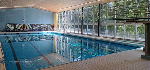 Schmuckbild - Innenansicht - Hallenbad mit Sprungturm - Sportaquarium Bockum-Hövel in Hamm