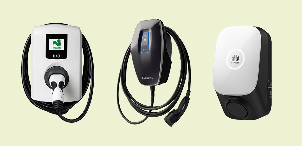 Titelbild: Drei Ladesäulen nebeneinander